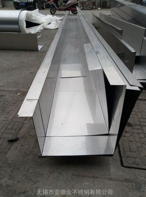 不銹鋼天溝的選料與尺寸設(shè)計(jì)指南